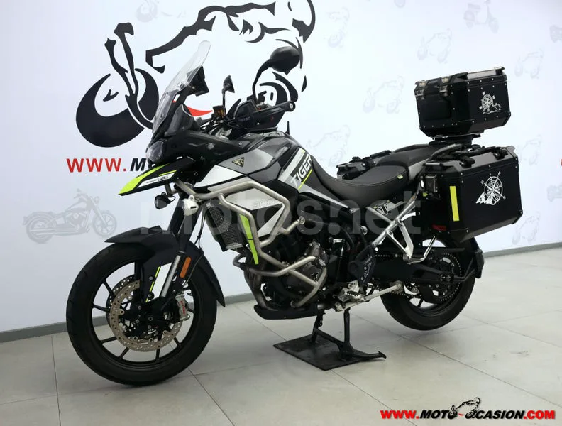 Triumph Tiger 900 - Vista 7