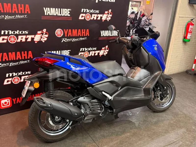 Yamaha XMAX 300 - Vista 12