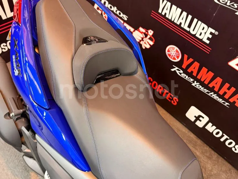 Yamaha XMAX 300 - Vista 7