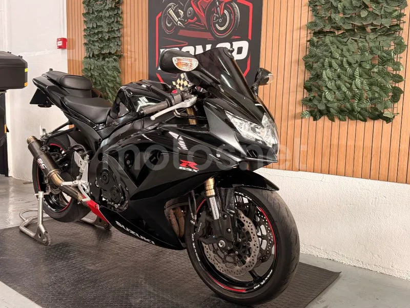 Suzuki GSX-R600 - Vista 8