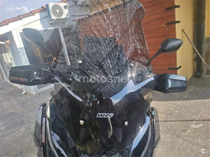 Honda X-ADV - Vista 7