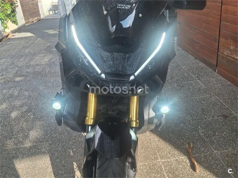 Honda X-ADV - Vista 10