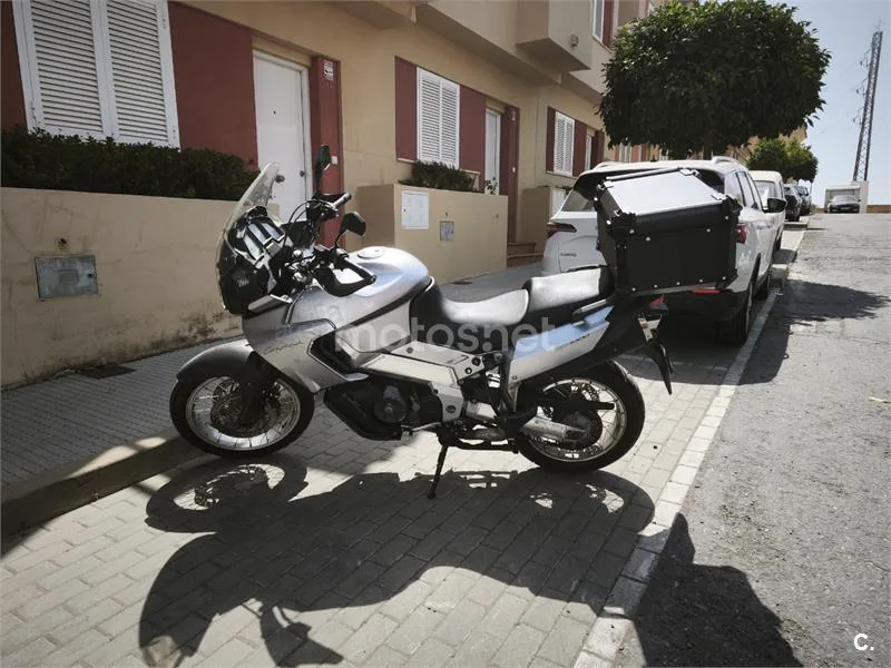 Aprilia ETV 1000 Caponord - Vista 6