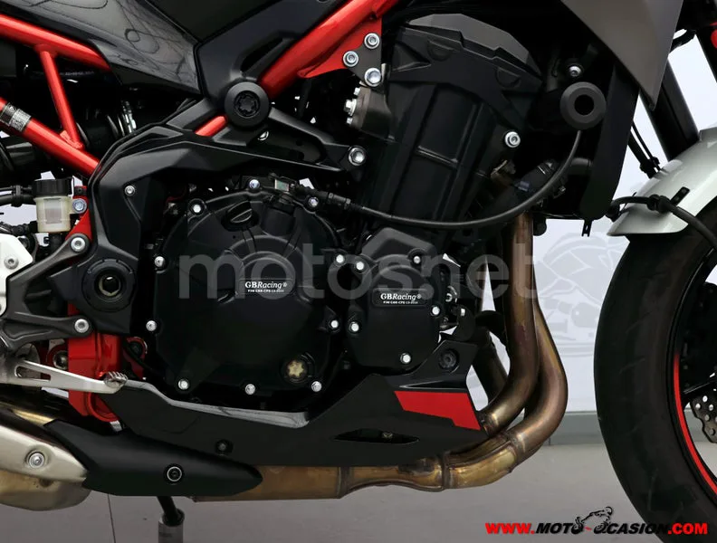 Kawasaki Z900 - Vista 5