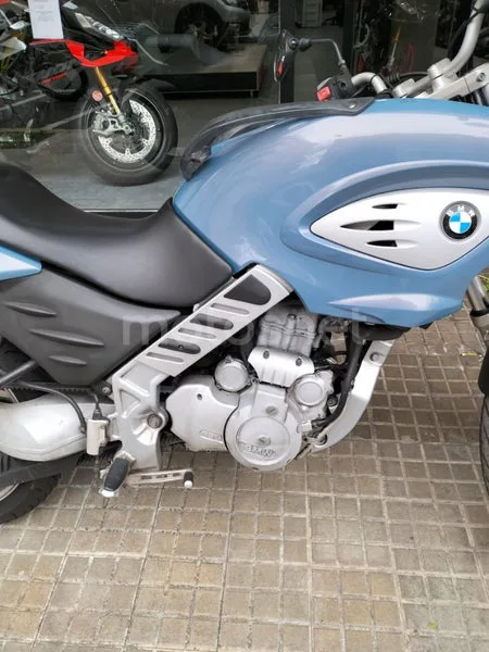BMW F 650 CS - Vista 4