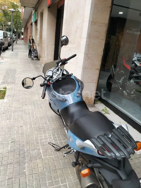 BMW F 650 CS - Vista 7