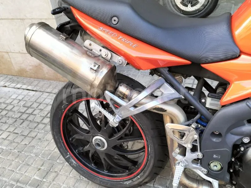 Triumph Speed Triple - Vista 5