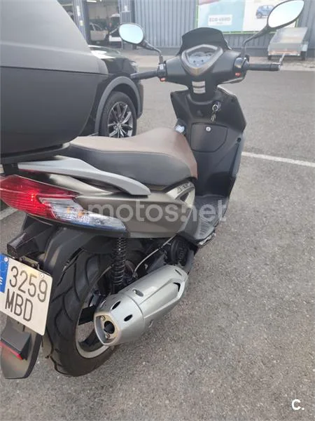 Kymco Agility City 125 - Vista 6
