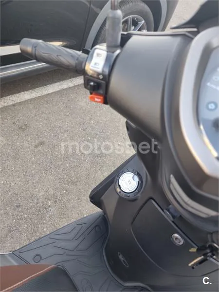 Kymco Agility City 125 - Vista 10