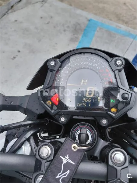 Kawasaki Z400 - Vista 5