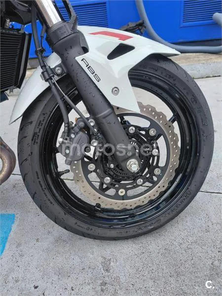 Kawasaki Z400 - Vista 6