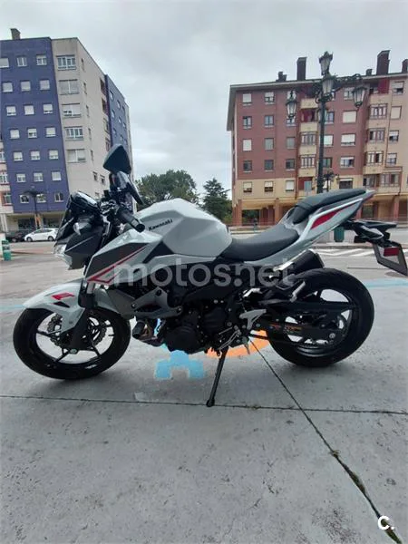 Kawasaki Z400 - Vista 7