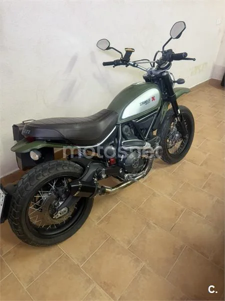 Ducati Scrambler - Vista 3