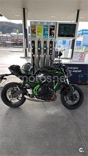 Kawasaki Z650 - Vista 4