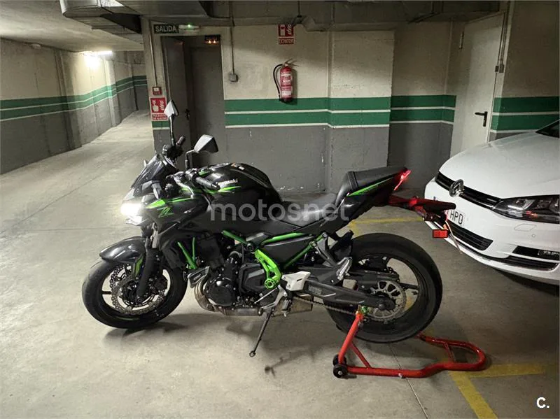 Kawasaki Z650 - Vista 5