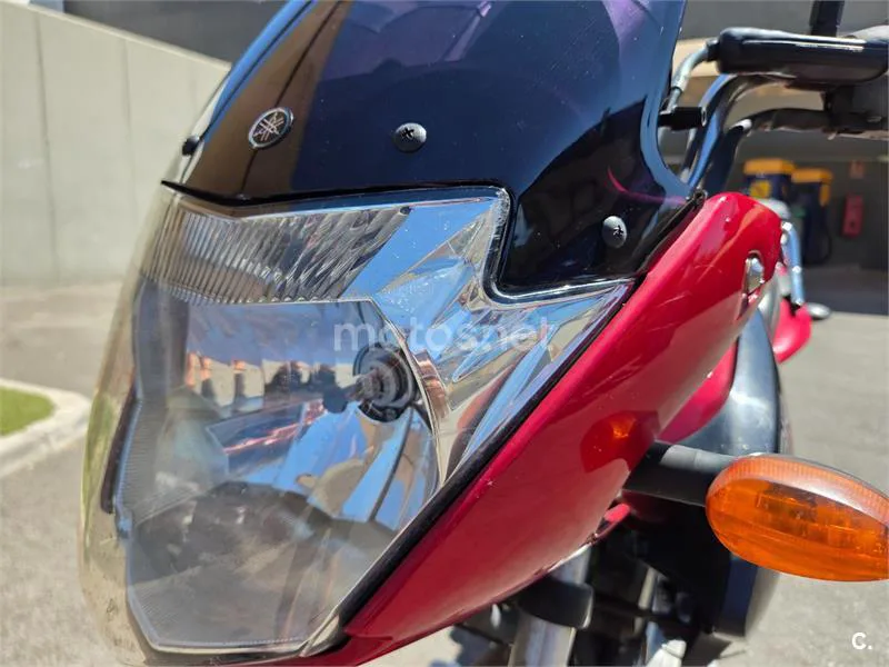 Yamaha YBR125 - Vista 7