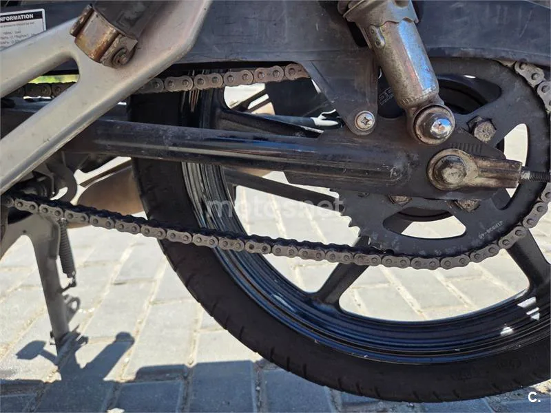 Yamaha YBR125 - Vista 9
