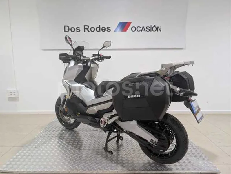 Honda X-ADV - Vista 9