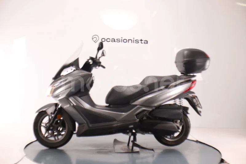 Kymco Grand Dink 300 - Vista 5