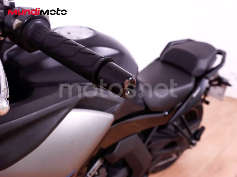 CFMOTO 650GT - Vista 16