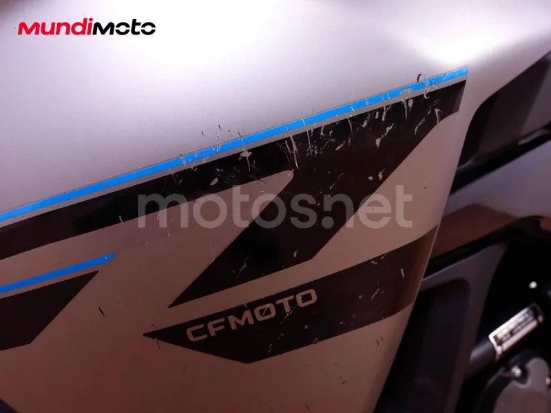 CFMOTO 650GT - Vista 17