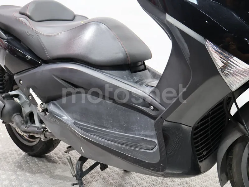 Yamaha XMAX 125 - Vista 12