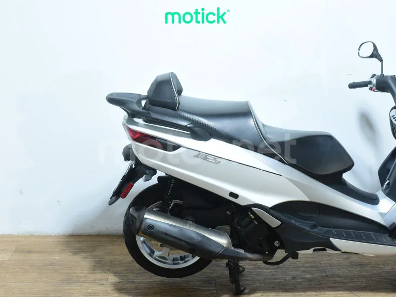 Piaggio MP3 - Vista 3