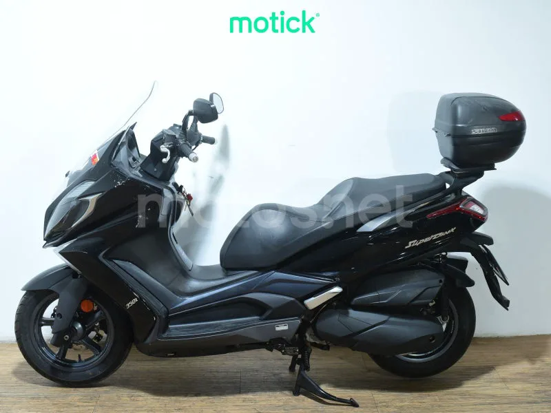 Kymco Super Dink 350 - Vista 7