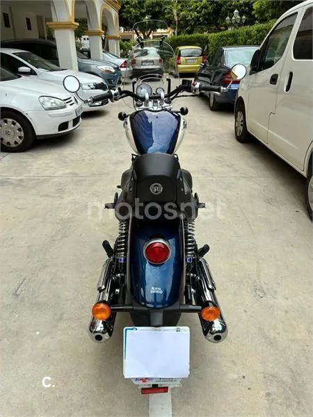 Royal Enfield Super Meteor 650 - Vista 5
