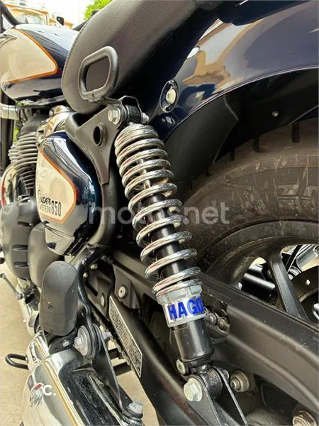 Royal Enfield Super Meteor 650 - Vista 7