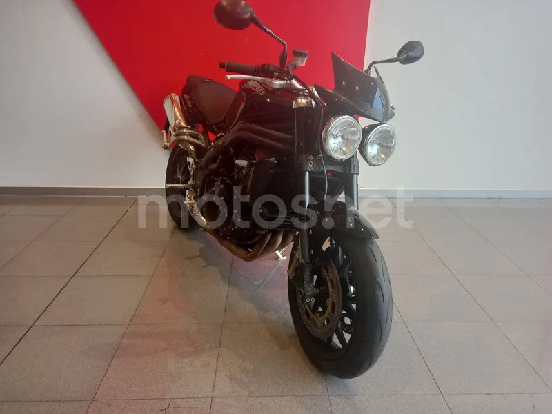 Triumph Speed Triple - Vista 5