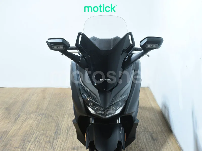 Honda Forza 125 - Vista 11