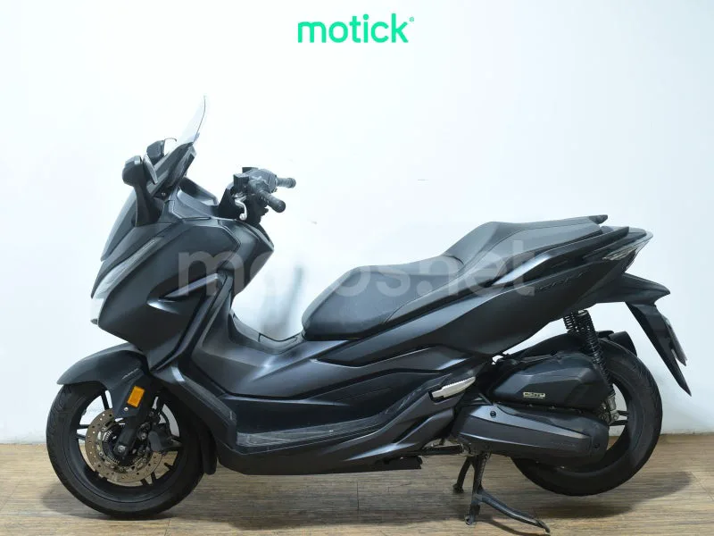 Honda Forza 125 - Vista 7