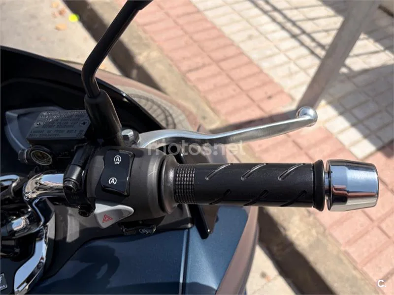 Honda PCX125 - Vista 12