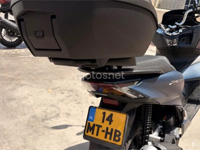 Honda PCX125 - Vista 15