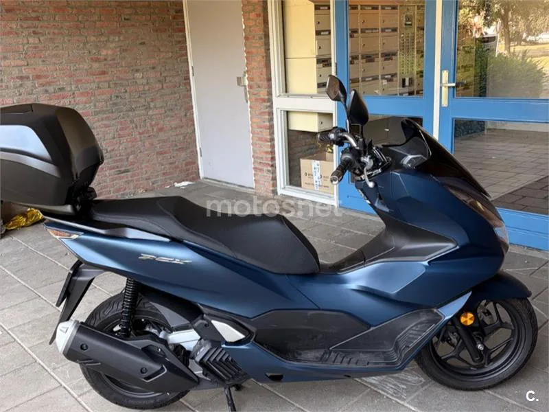 Honda PCX125 - Vista 4