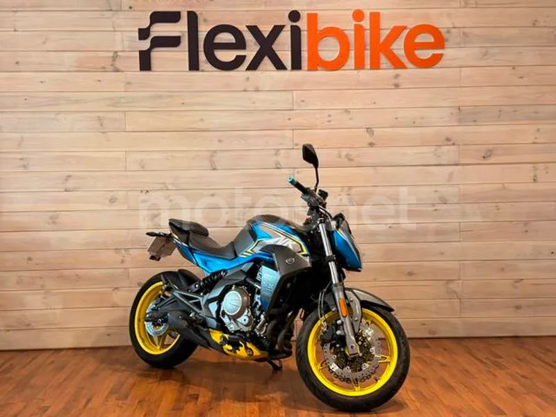 CFMOTO 650NK 2990 € 2020 Madrid - 1
