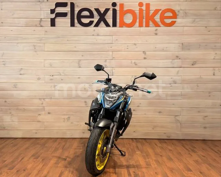 CFMOTO 650NK 2990 € 2020 Madrid - 2