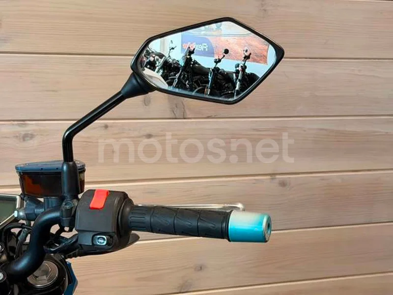 CFMOTO 650NK - Vista 15