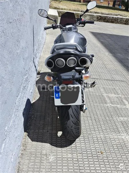 Suzuki GSR600 - Vista 4