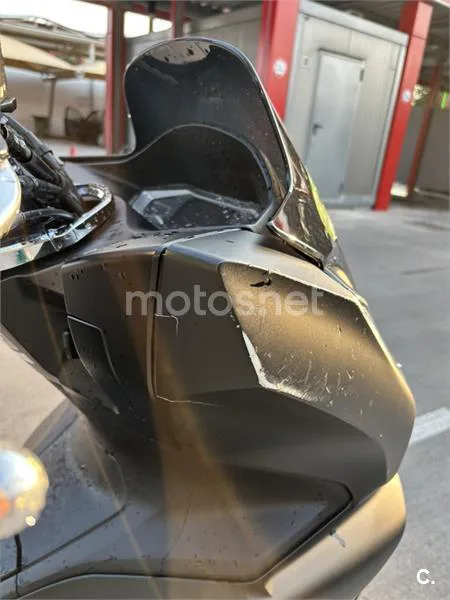Honda PCX125 - Vista 6
