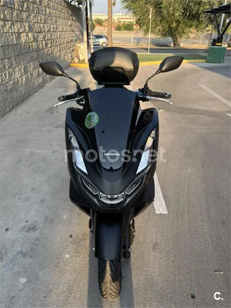 Honda PCX125 - Vista 9