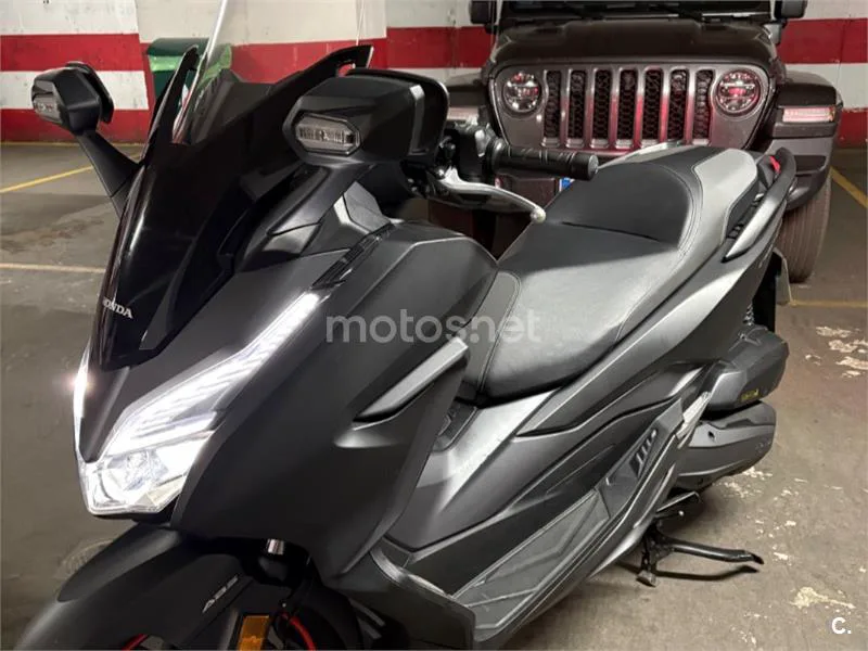 Honda Forza 125 - Vista 3
