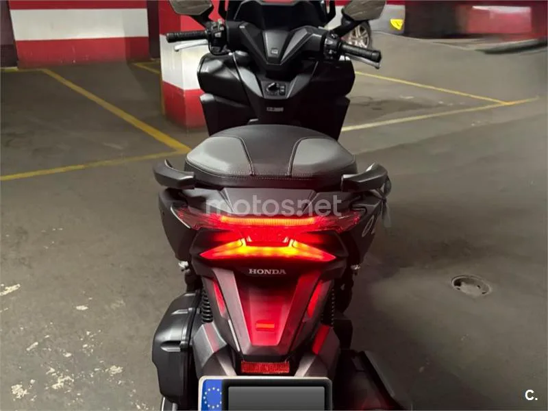 Honda Forza 125 - Vista 4
