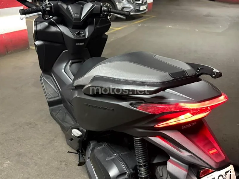 Honda Forza 125 - Vista 7