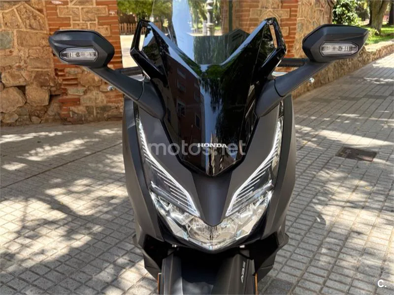Honda Forza 125 - Vista 10