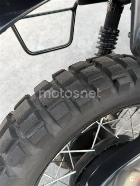 Triumph Scrambler - Vista 12