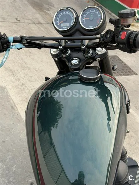 Triumph Scrambler - Vista 3