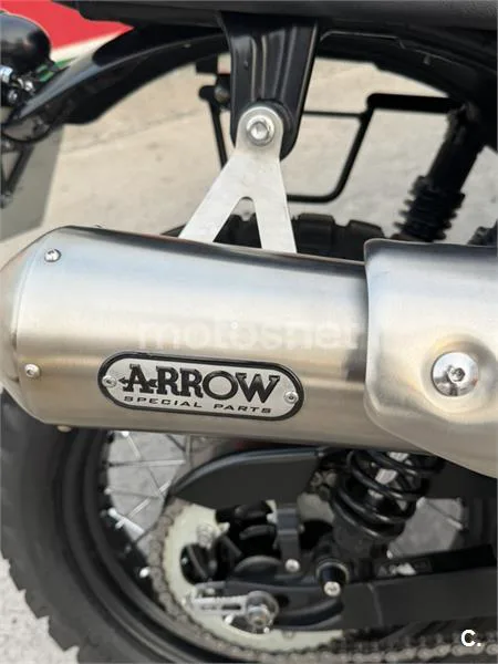 Triumph Scrambler - Vista 10