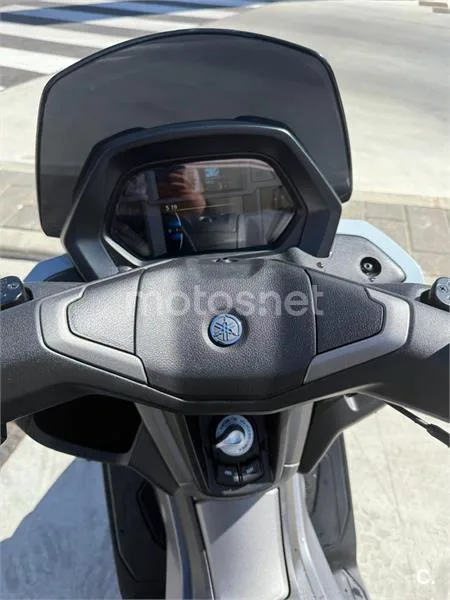 Yamaha NMAX 3300 € 2025 León - 2